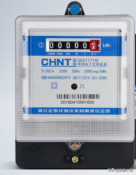電工必備：?jiǎn)蜗嚯姳斫泳€(xiàn)圖，初學(xué)電工看了都會(huì )接，實(shí)物講解
